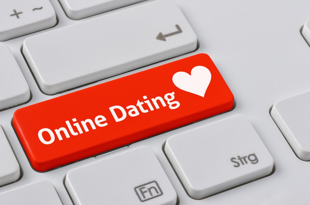 AmourMeet Internet Site Review In 2025: Free Credits, Costs, Legality